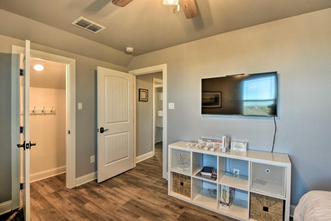 Granbury Home With Hot Tub And Furnished Patio! Экстерьер фото