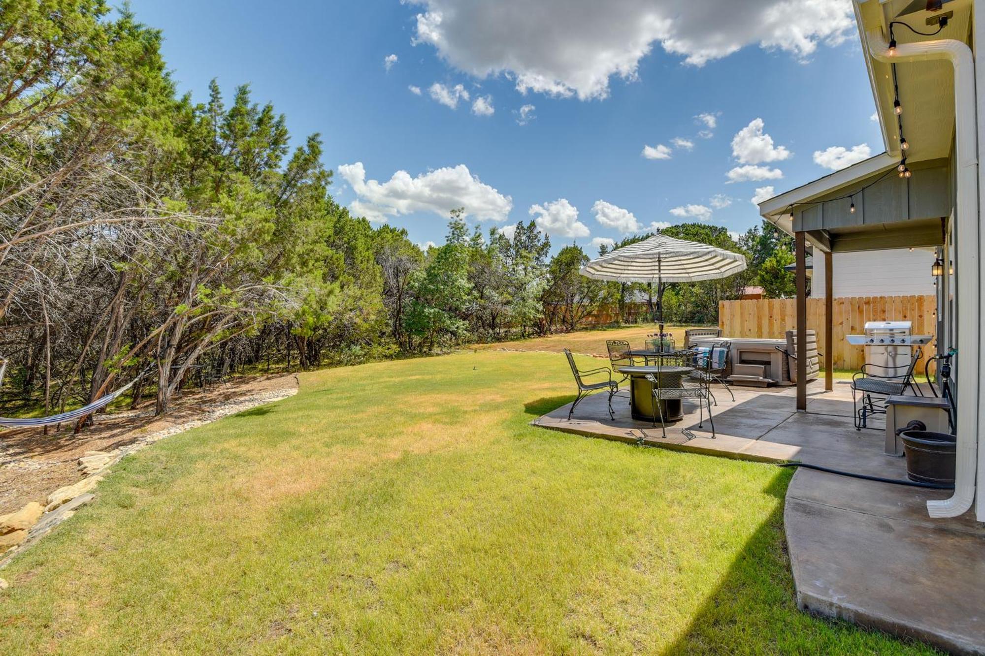Granbury Home With Hot Tub And Furnished Patio! Экстерьер фото
